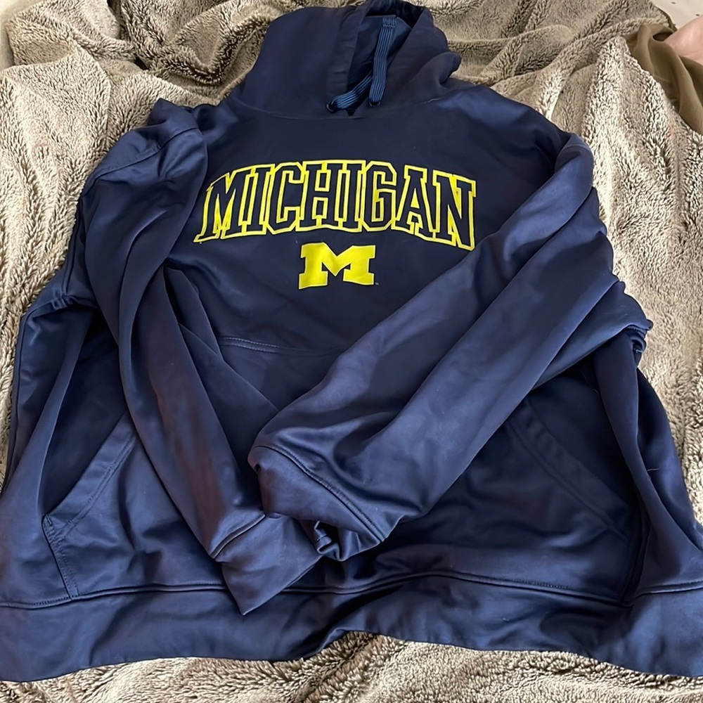 Michigan hoodie-mens